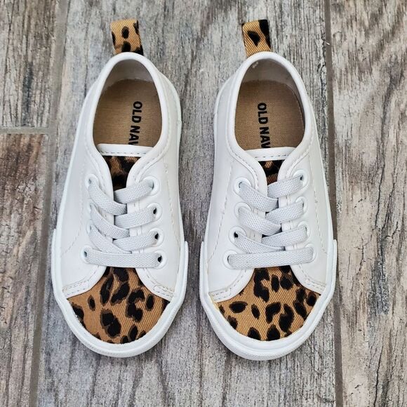 Old Navy White and Leopard Print Shoes Size 5 - Picture 3 of 10